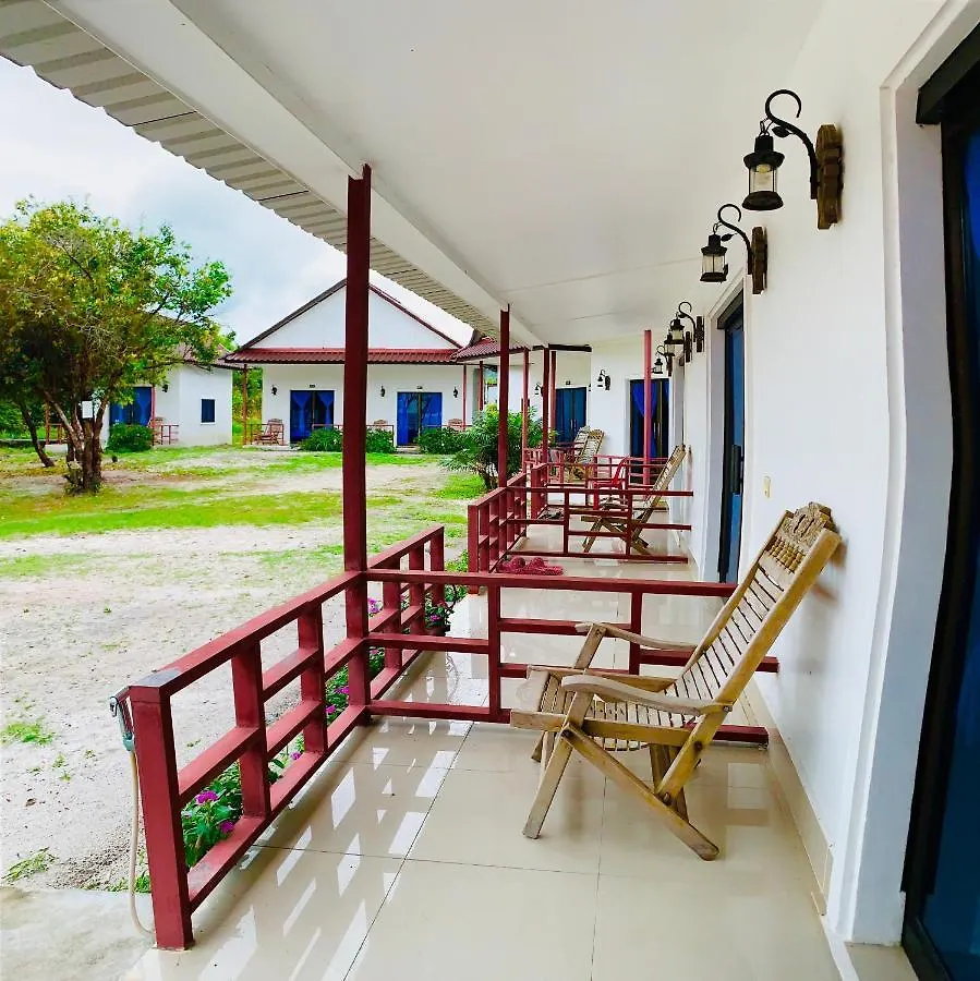 Homestay Resort Koh Rong Sanloem Preăh Sihanŭk